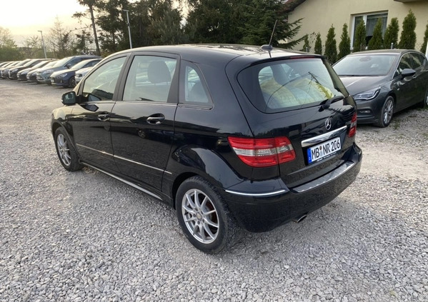 Mercedes-Benz Klasa B cena 25900 przebieg: 209000, rok produkcji 2011 z Kowal małe 436